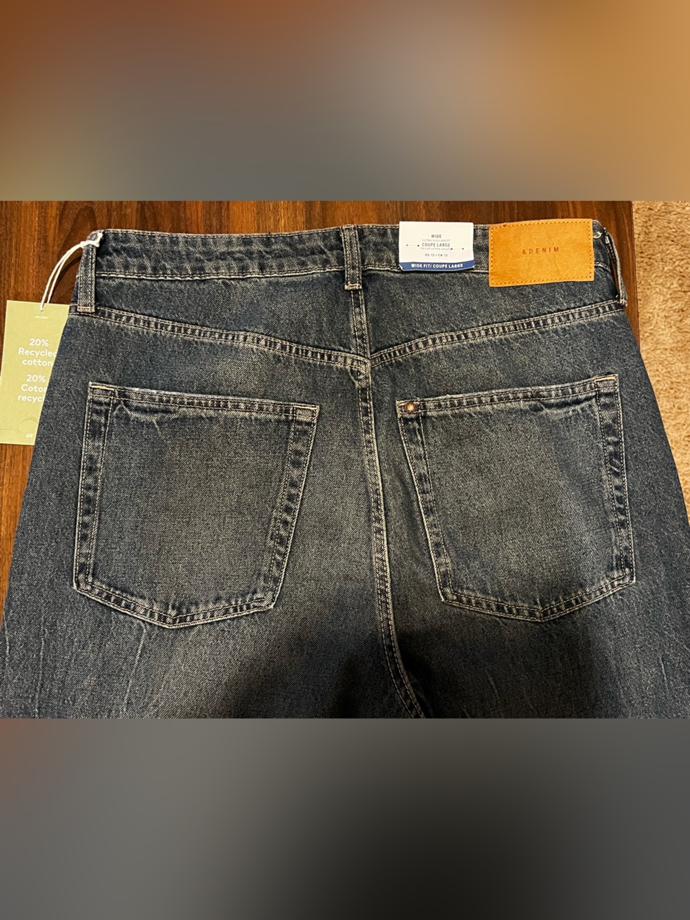 H&M Wide Ultra High Waist Jean - Picture 3 of 5